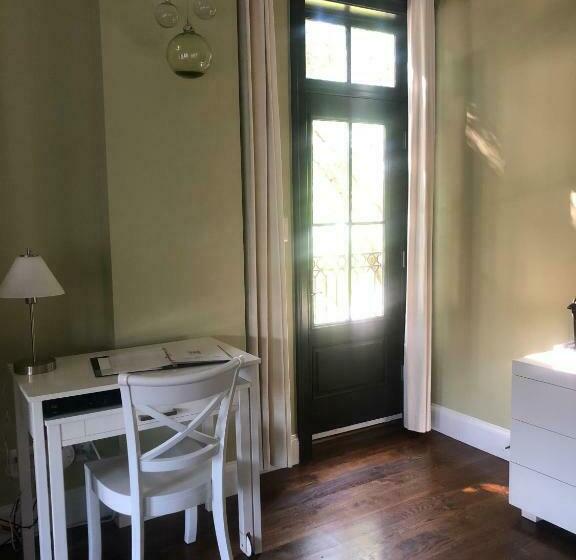 Люкс, Suites At 249