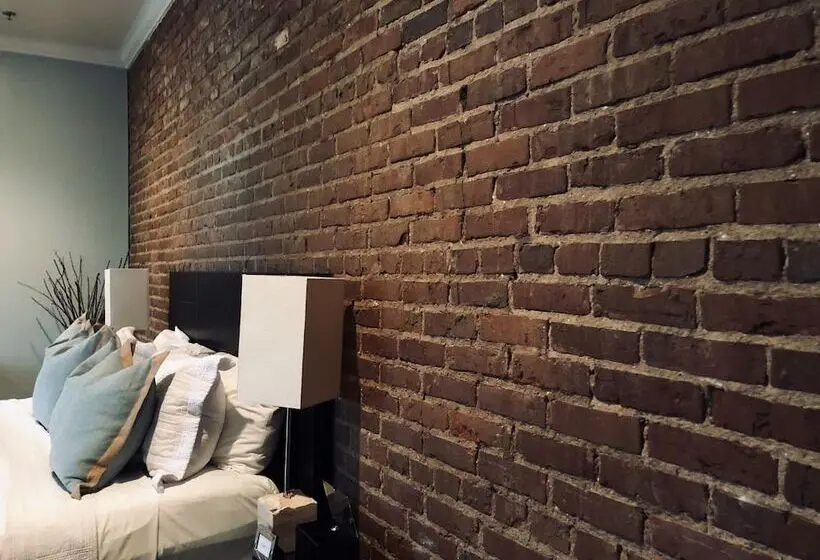 Sviitti, Suites At 249