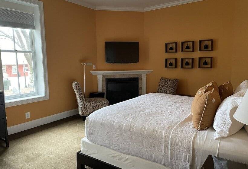 スイート, Suites At 249