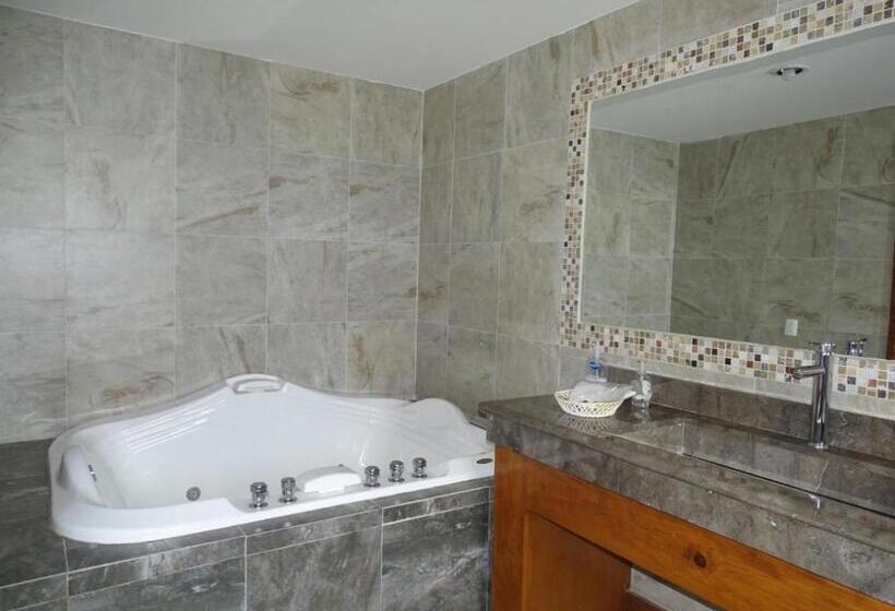 Suite z Hydromasażem, Xiadani Restaurante, Temazcal & Spa