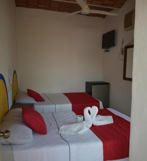 غرفة أساسية ثلاثية, Y Bungalows Islas Careyes