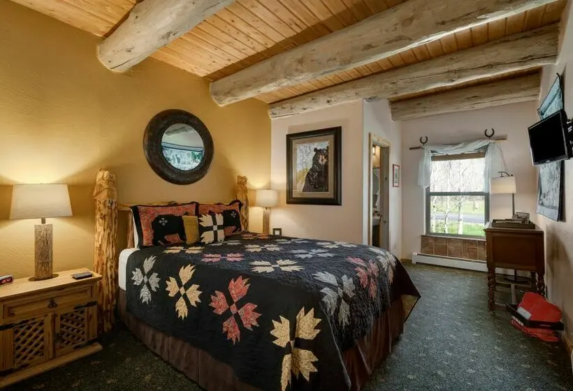 デラックススタジオ, Mariposa Lodge Bed And Breakfast