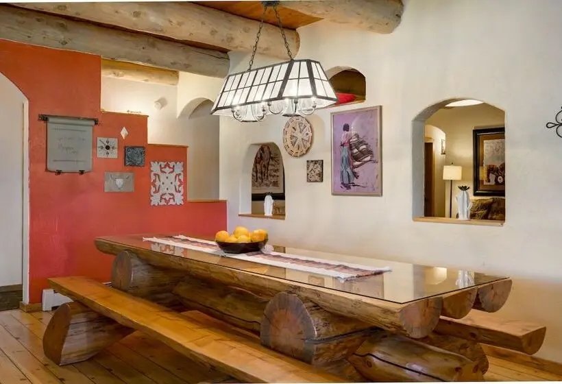 デラックススイート, Mariposa Lodge Bed And Breakfast