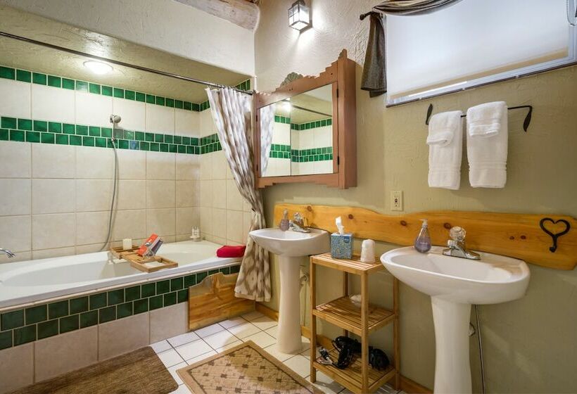 디럭스 스위트, Mariposa Lodge Bed And Breakfast