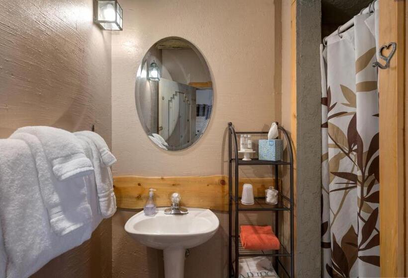 デラックススイート, Mariposa Lodge Bed And Breakfast