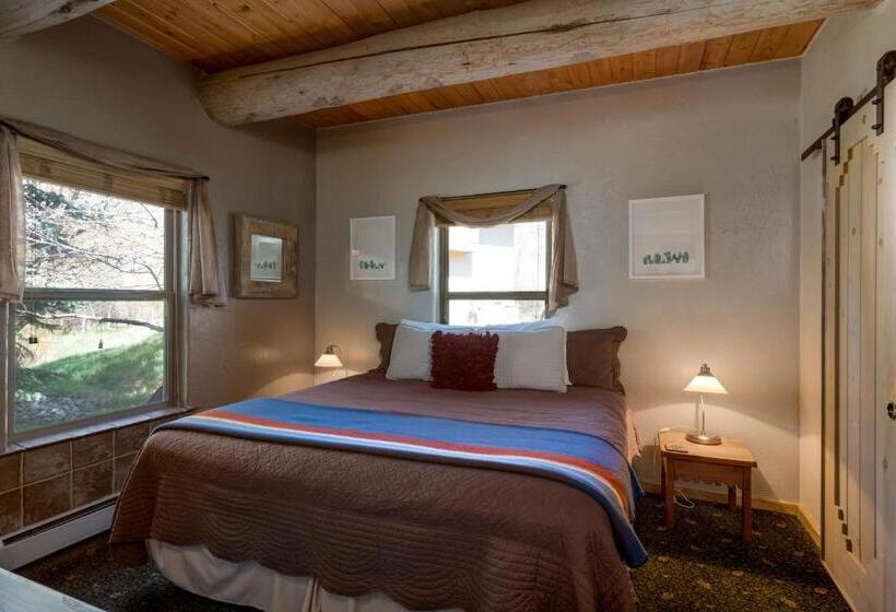 キングサイズベッドのデラックススイート, Mariposa Lodge Bed And Breakfast