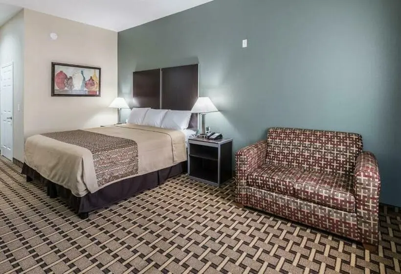 Deluxe Suite King Bed, Scottish Inns & Suites