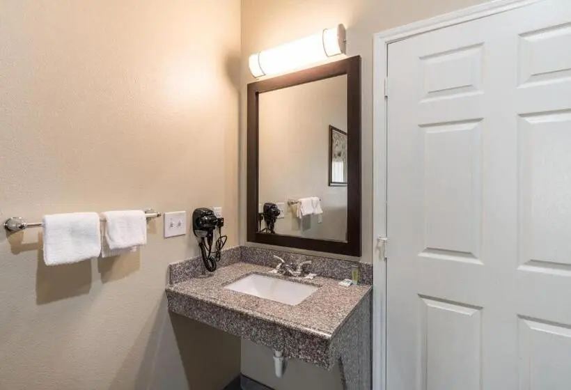 Sviitti Liikuntarajoitteisille, Scottish Inns & Suites