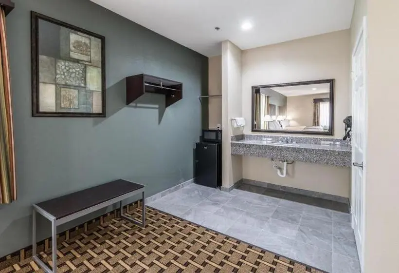 Superior-sviitti, Scottish Inns & Suites