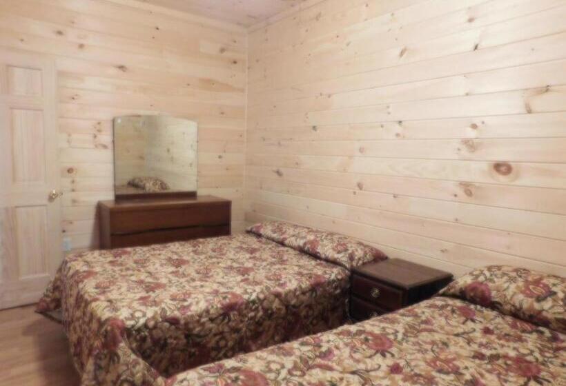 חדר בסיסי לשלושה, Olympian Resort Motel