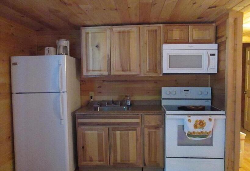 סוויטה משפחתית, Olympian Resort Motel