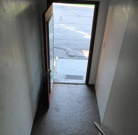 סוויטה משפחתית, Olympian Resort Motel