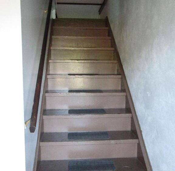 סוויטה משפחתית, Olympian Resort Motel