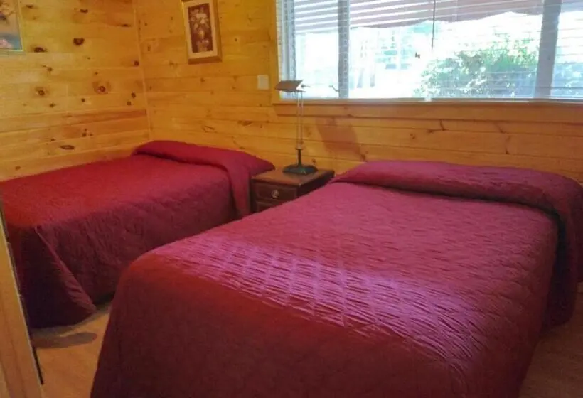 Perhesviitti, Olympian Resort Motel