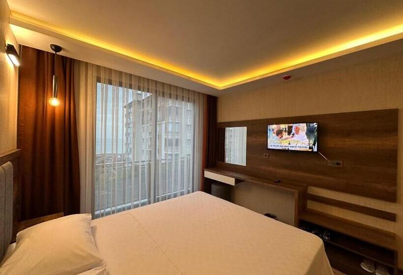 اتاق لوکس با چشم‌انداز دریا, Erom Otel