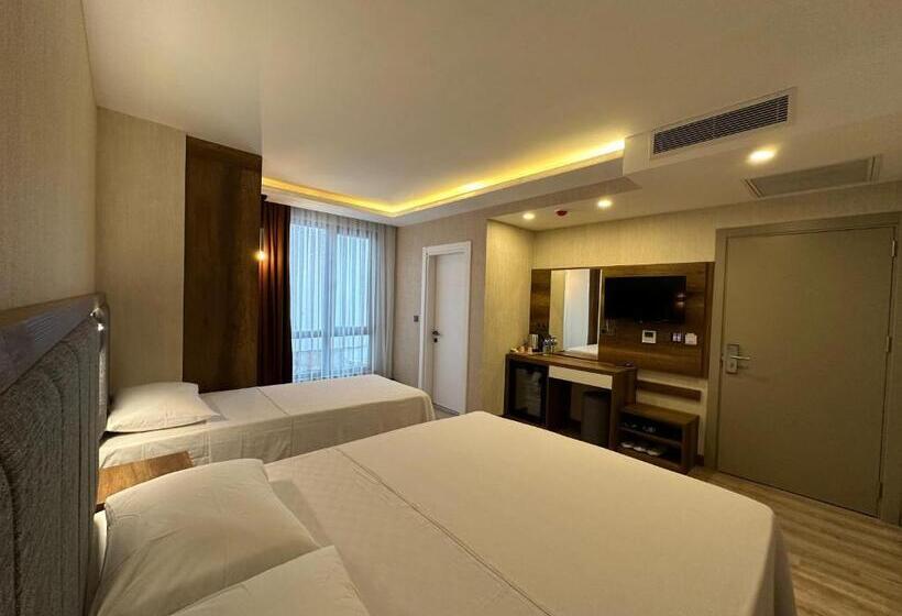스탠다드 트리플 룸, Erom Otel