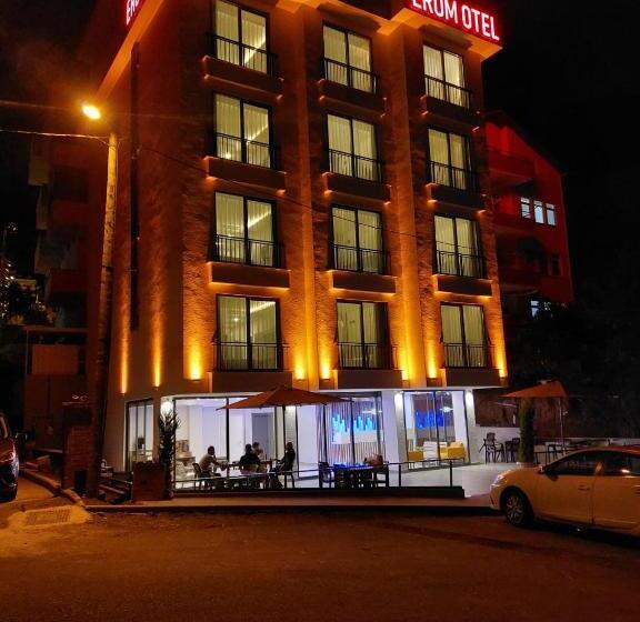 침실 3개 바다 전망 아파트, Erom Otel