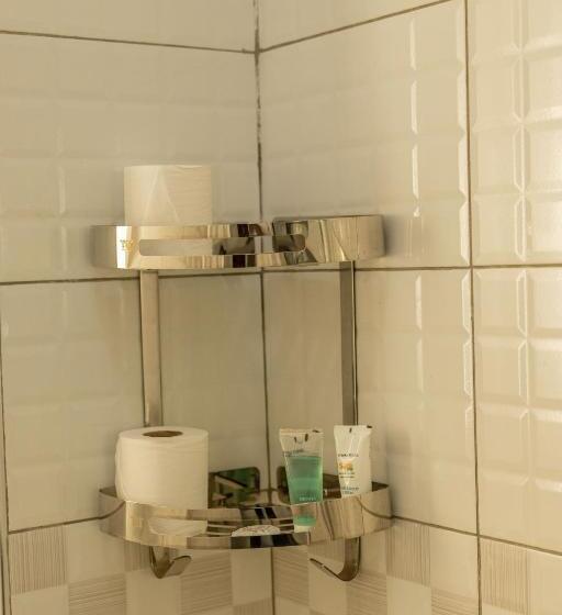 اتاق استاندارد یک نفره, Sun City Hotel & Amuzement Park Soroti