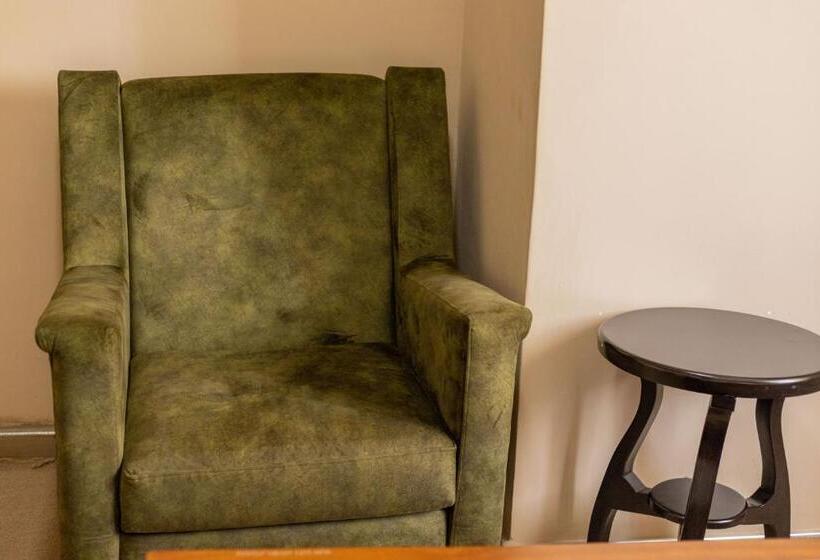 اتاق سوپریور یک تخته, Sun City Hotel & Amuzement Park Soroti