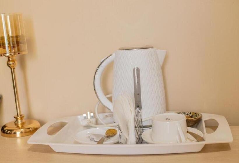 اتاق استاندارد, Sun City Hotel & Amuzement Park Soroti