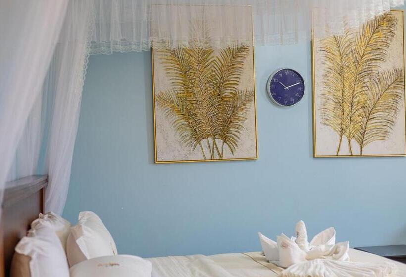 اتاق خانوادگی با چشم‌انداز باغ, Sun City Hotel & Amuzement Park Soroti