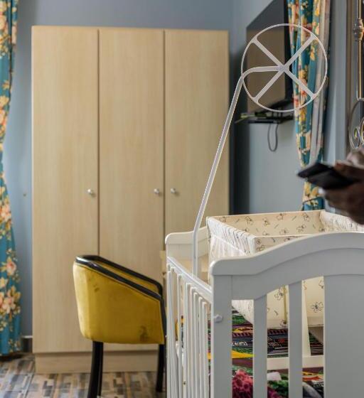 اتاق خانوادگی با چشم‌انداز باغ, Sun City Hotel & Amuzement Park Soroti