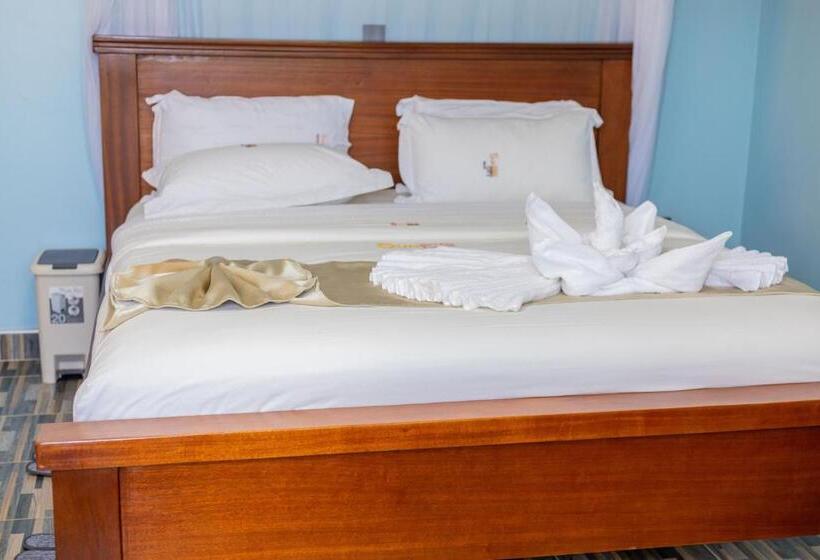 اتاق خانوادگی با چشم‌انداز باغ, Sun City Hotel & Amuzement Park Soroti