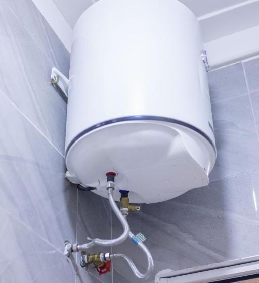 سوییت با چشم‌انداز استخر, Sun City Hotel & Amuzement Park Soroti