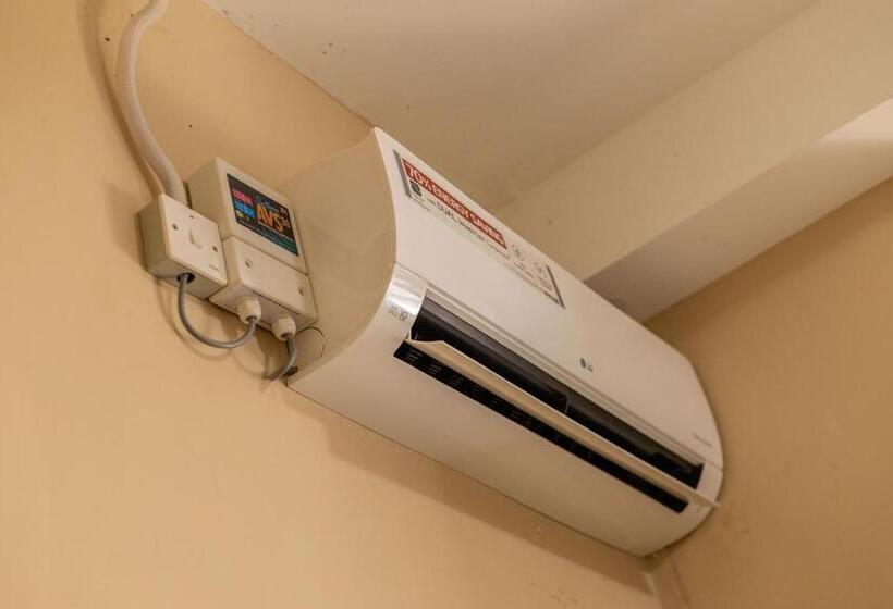 سوییت با چشم‌انداز استخر, Sun City Hotel & Amuzement Park Soroti