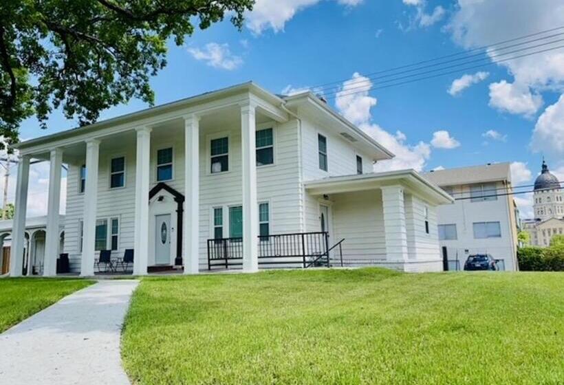 ガーデンビュースイート, Banker On 9th