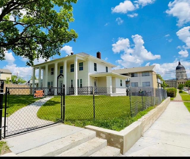 シティビュースイート, Banker On 9th