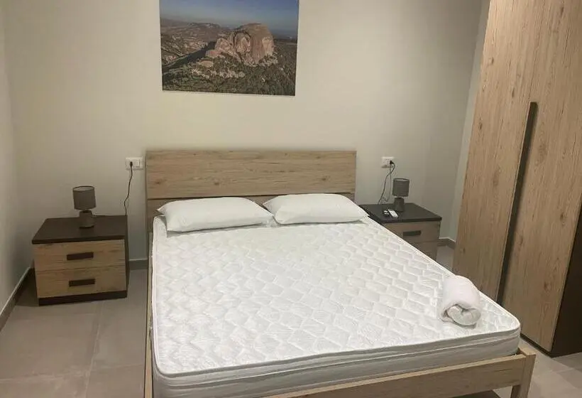スタンダードルーム, Maraneri Rooms