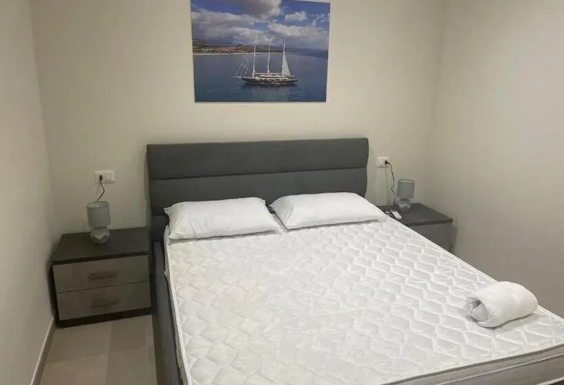 スタンダードルーム, Maraneri Rooms