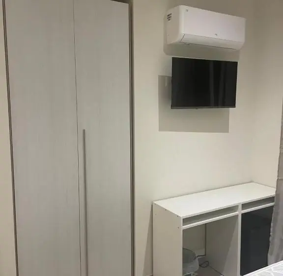 スタンダードトリプルルーム, Maraneri Rooms