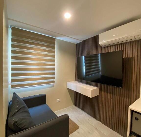 استودیو استاندارد با بالکن, Cityscape Grandtower