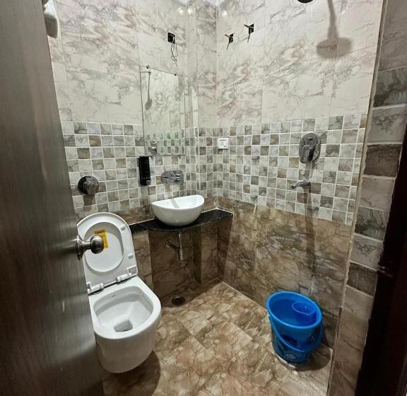 Deluxe Room, Cable Car