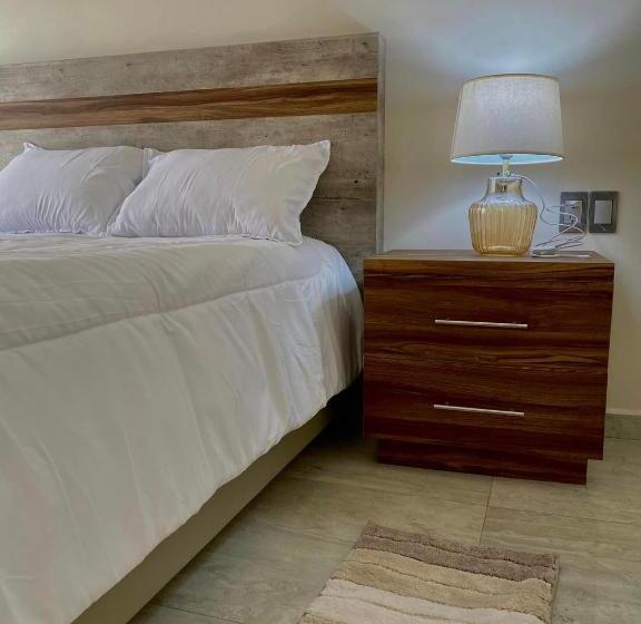 Номер Стандарт, Mezquite