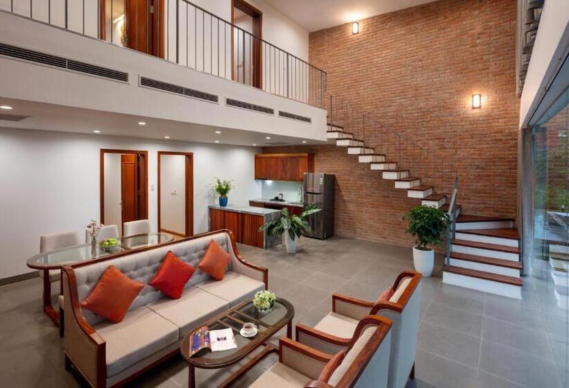 ویلای 3 خوابه, Wyndham Grand Vedana Villa
