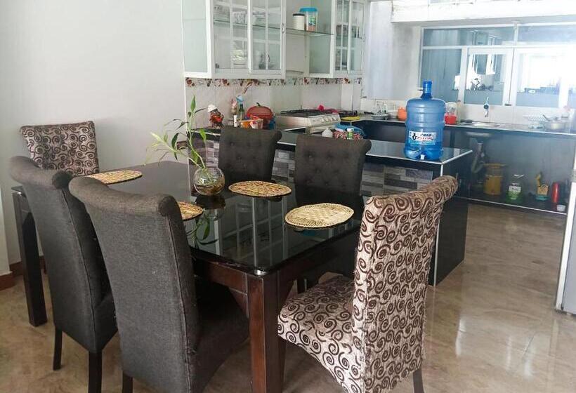 آپارتمان 1 خوابه با چشمانداز, Krammer Condo And