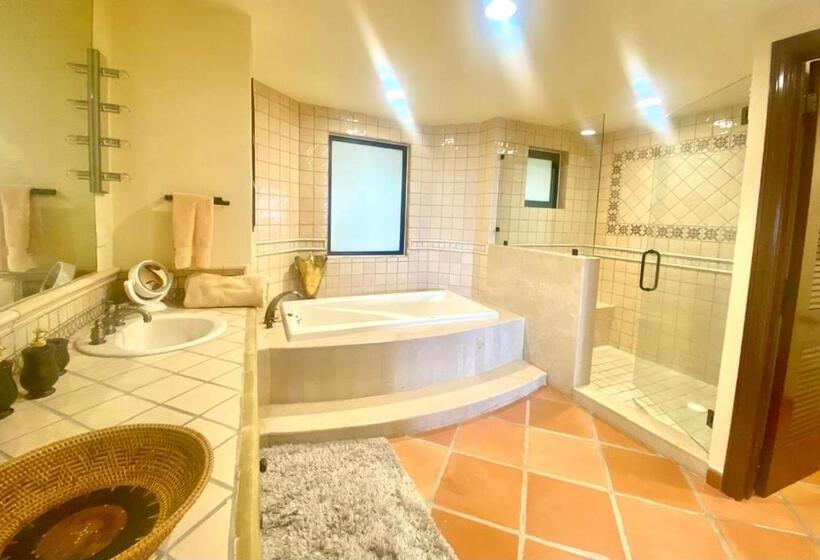 海の見える３ベッドルームアパートメント, Lujoso Y Exclusivo Apartamento Con Vistas Hermosas