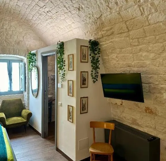 اتاق لوکس با تخت بزرگ, Operà B&b