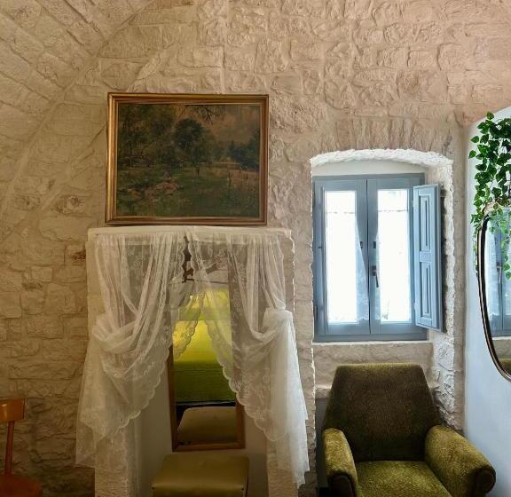 带大床的豪华间, Operà B&b