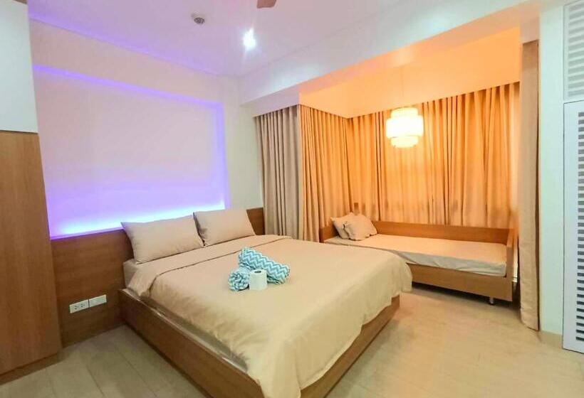 Family Studio, Palm Tree Infront Naia 3