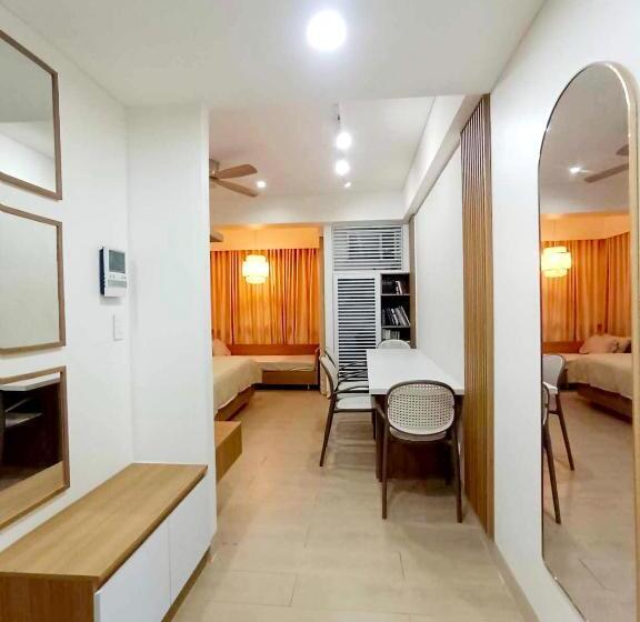 Family Studio, Palm Tree Infront Naia 3