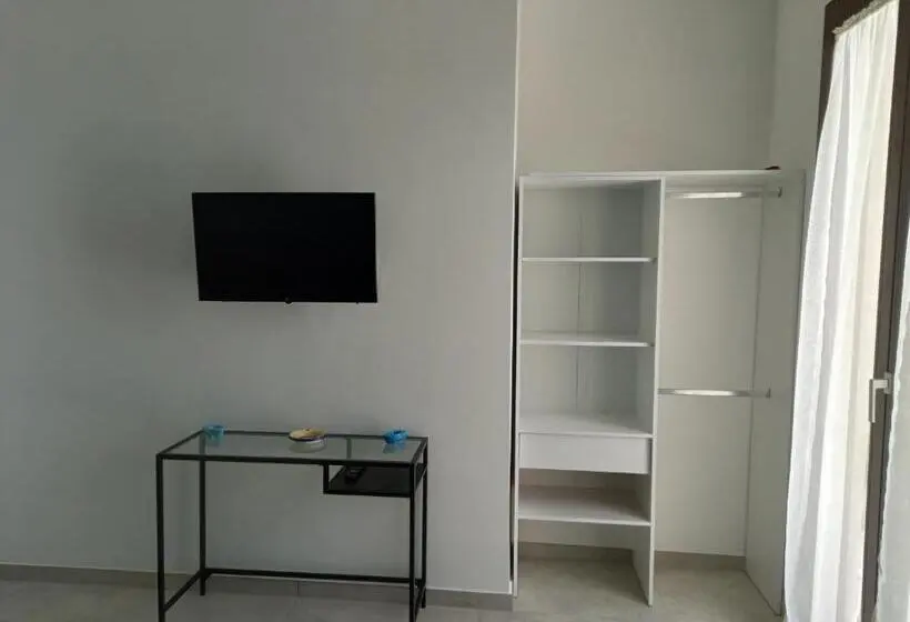 オーシャンビューファミリールーム, A Valata Apartments