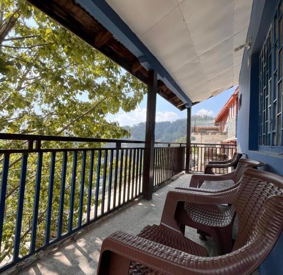 اتاق استاندارد با بالکن, Gold N Silver Inn Nathia Gali