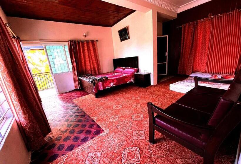 اتاق استاندارد با بالکن, Gold N Silver Inn Nathia Gali