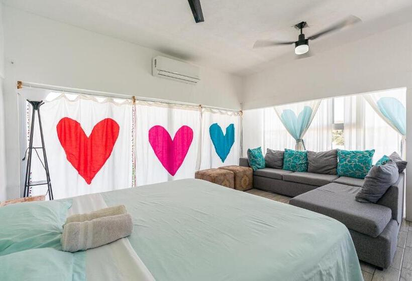 إستوديو قياسى سرير كينج, Aramara Suite