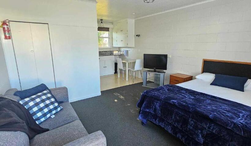 اتاق استاندارد, Endeavour Lodge Motel