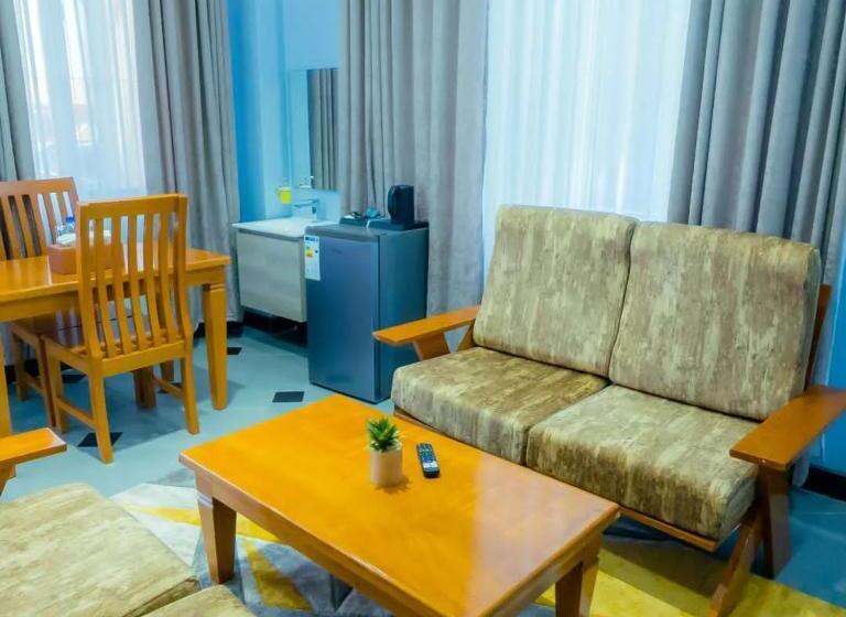 جناح, Gold Stone Hotel Geita